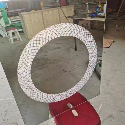 Miroir LED salle de bains 1300 * 2500mm avec certification CE et machine de sablage en verre