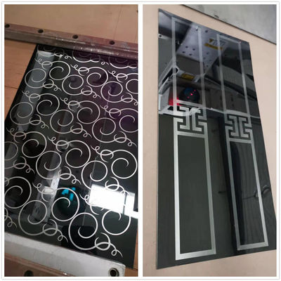 Machine de gravure décorative au laser chinoise Fibre au Pakistan Personnalisation pour la gravure de médailles