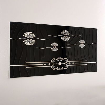 Machine de gravure laser CNC pour la décoration artistique de couleur d'hôtel sur une feuille d'acier inoxydable 304