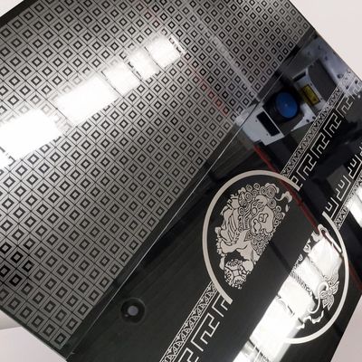 Machine de marquage laser à fibres de 1325 nm pour objets métalliques